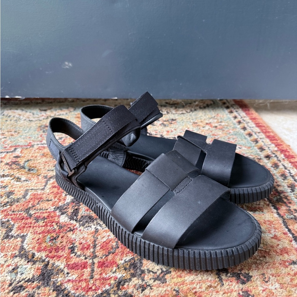 Sorel Ona Ave™ Ankle Strap Flat Sandals Black